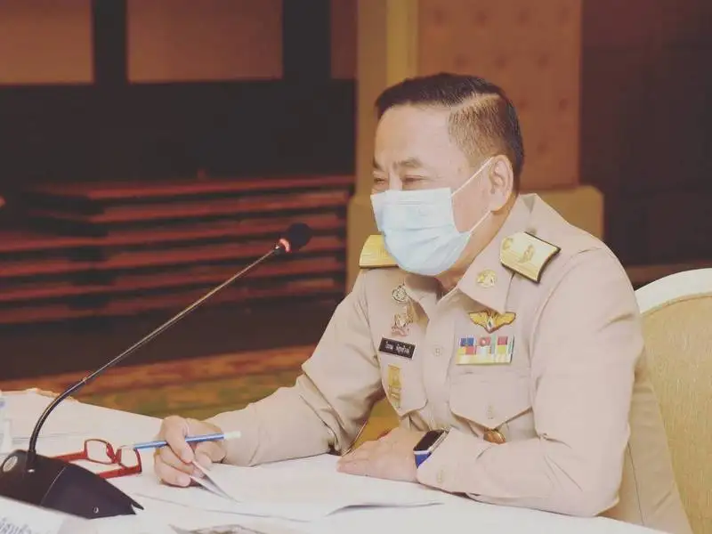 กทม.ยังไม่สั่งแสดงเอกสารก่อนออกนอกพื้นที่, ยอดผู้ป่วยโควิดใหม่ 37 ราย