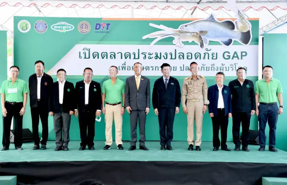 รัฐมนตรีเกษตรฯ เปิดโครงการส่งเสริมและพัฒนาการตลาดสินค้าประมงปลอดภัยในพื้นที่ตลาดไท หวังผลักดันเป็น