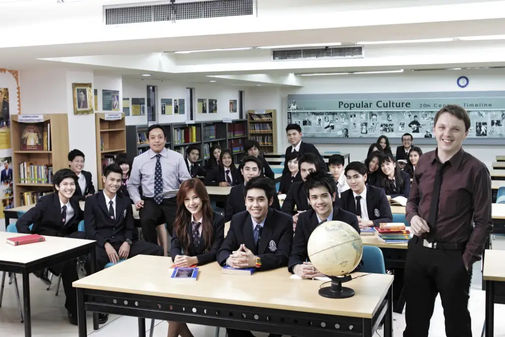 SIBA เปิดกลยุทธ์เน้นการศึกษาแนวใหม่ REAL LIFE EDUCATION รับเทรนด์ใหม่เรียนสายอาชีพมาแรง จบแล้วมีงานทำ กู้เงินเรียนได้ มีทุนเรียนฟรี!