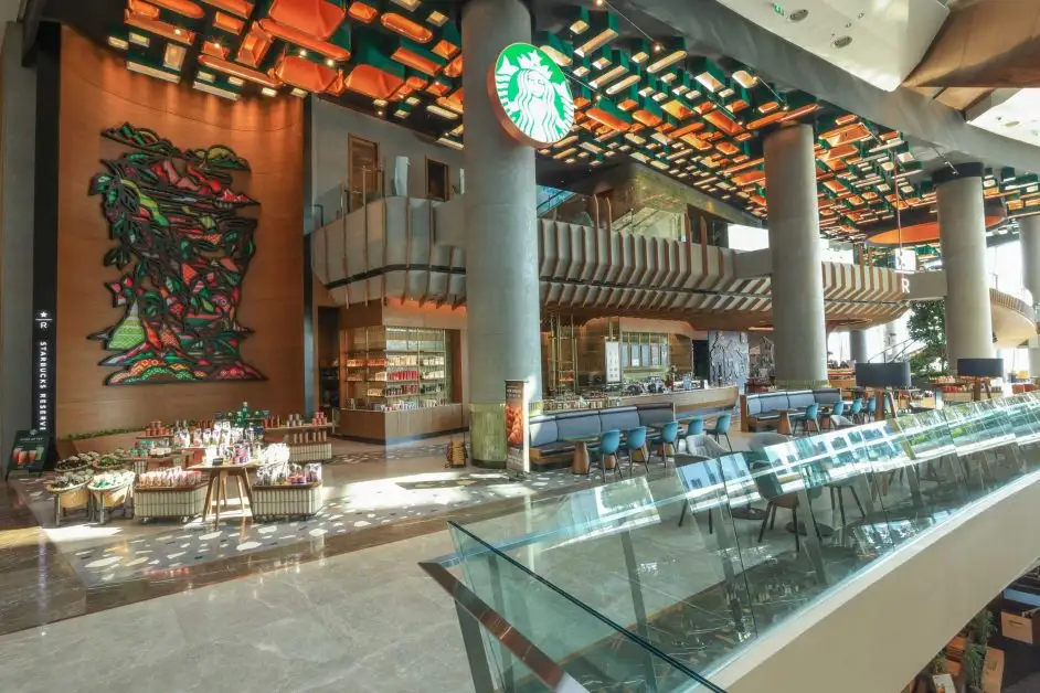 สตาร์บัคส์ เปิดร้านสาขาแห่งใหม่ใหญ่สุดในไทย ที่ไอคอนสยาม