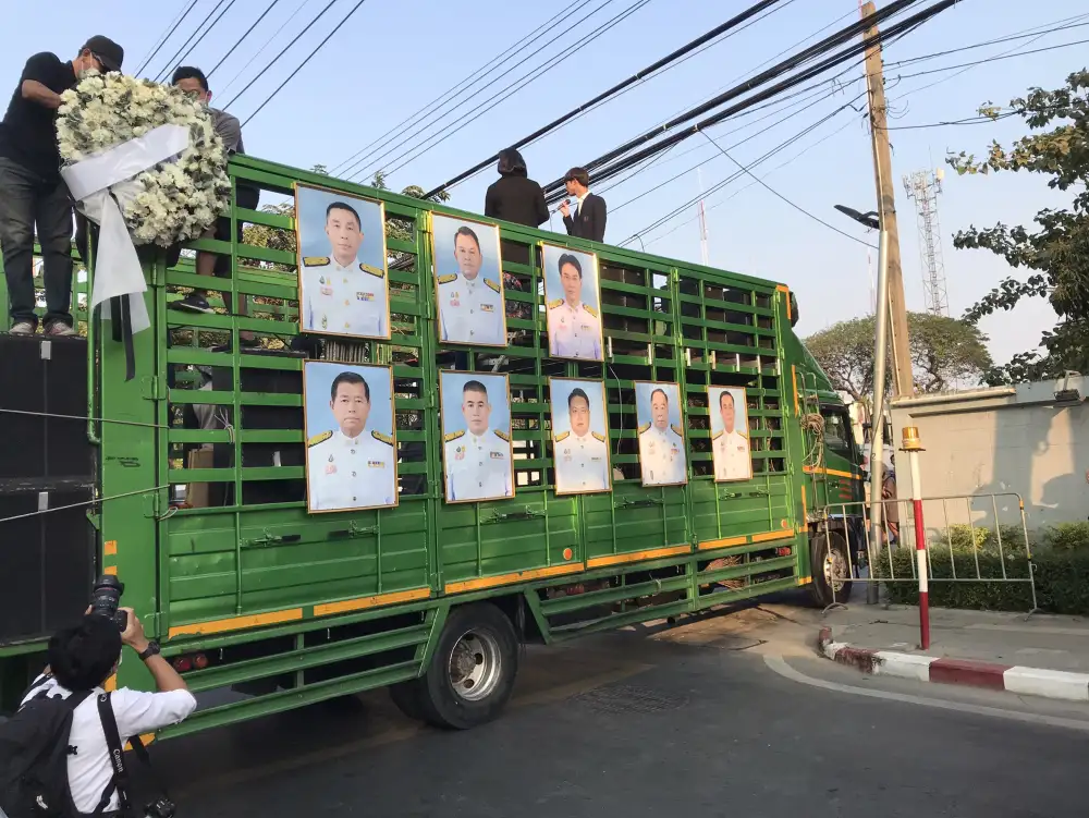 (เพิ่มเติม) มวลชนเริ่มทยอยเข้าพื้นที่บริเวณหน้ารัฐสภา/ตร.กำหนดจุดทำกิจกรรม
