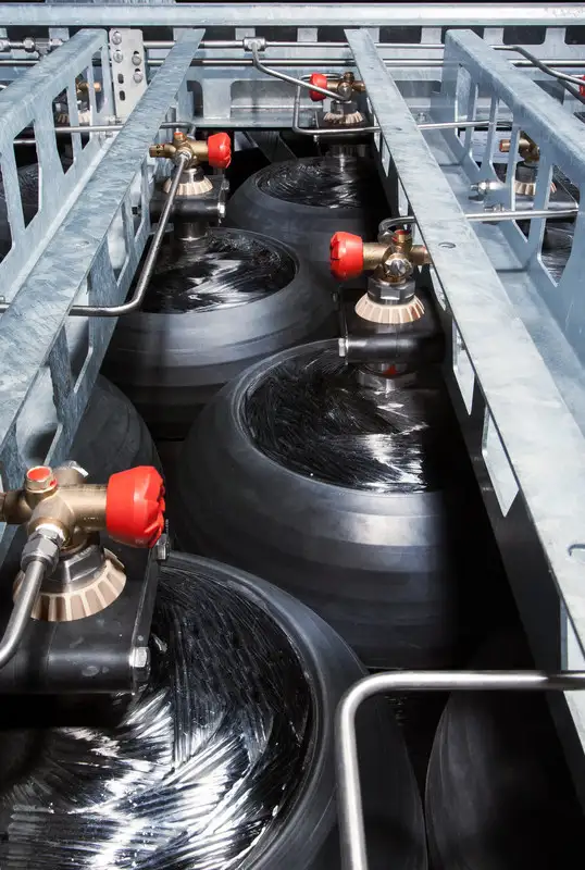 CIMC Enric and Hexagon Purus establish hydrogen JVs, localizing world-class Type 4 hydrogen cylinders in China
