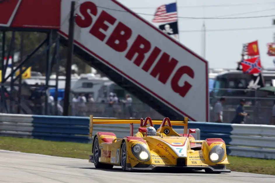 ปอร์เช่ ร่วมมือกับ ทีมแข่ง Penske เดินหน้าในวงการมอเตอร์สปอร์ต