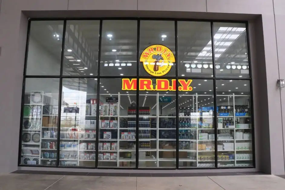 เดอะไนน์ เซ็นเตอร์ ติวานนท์ เอาใจคนรักบ้านเปิดตัว มิสเตอร์. ดี. ไอ. วาย. (MR.DIY) ศูนย์รวมสินค้าตกแต่ง และซ่อมแซมบ้านครบวงจร