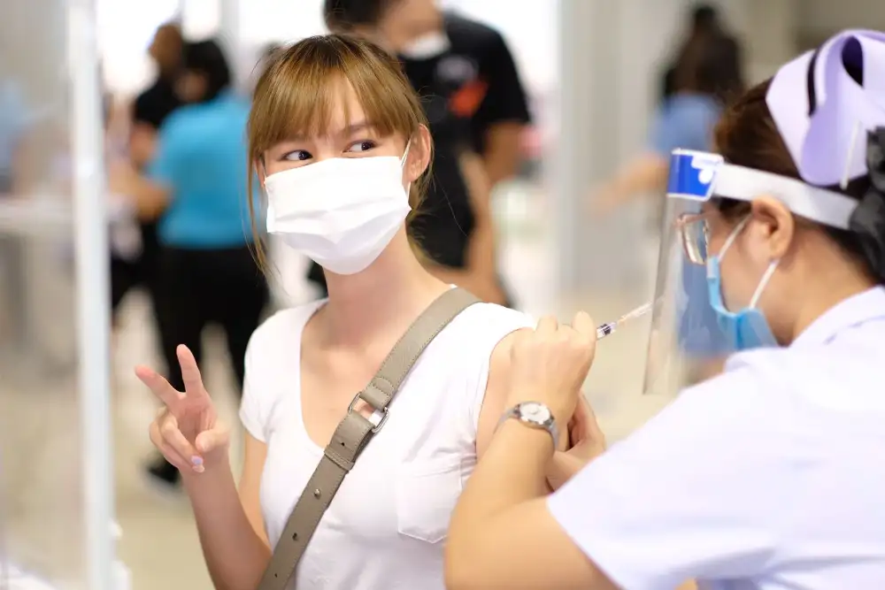 ขอเชิญร่วมบริจาคอาหารและสิ่งของ ให้กับศูนย์บริการฉีดวัคซีนมหาวิทยาลัยศรีปทุม สู้ COVID-19
