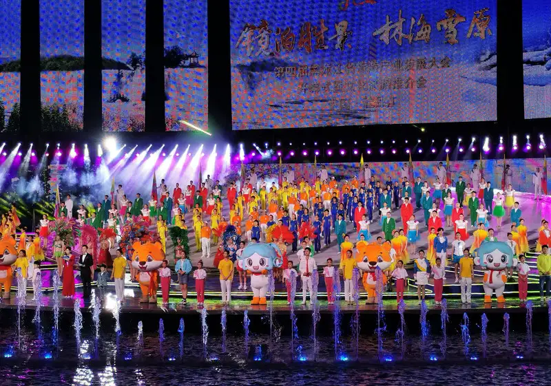 Xinhua Silk Road: เมืองมู่ตันเจียงจัดการประชุมส่งเสริมการท่องเที่ยวมณฑลเฮย์หลงเจียง มุ่งยกระดับอุตสาหกรรมท่องเที่ยวในพื้นที่