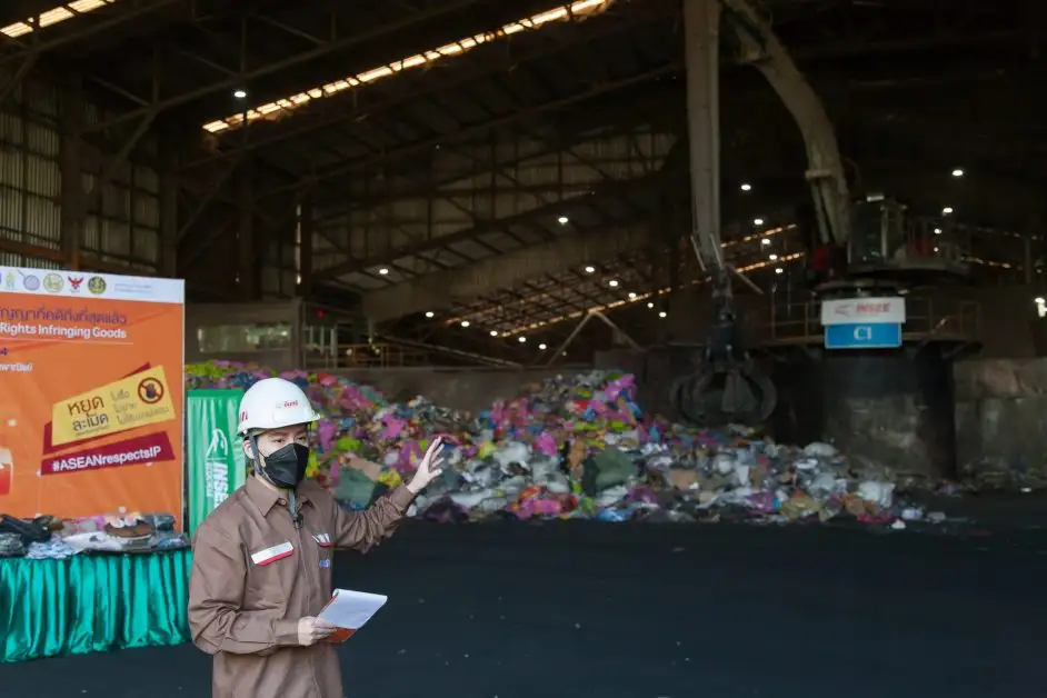 INSEE Ecocycle Destroys 