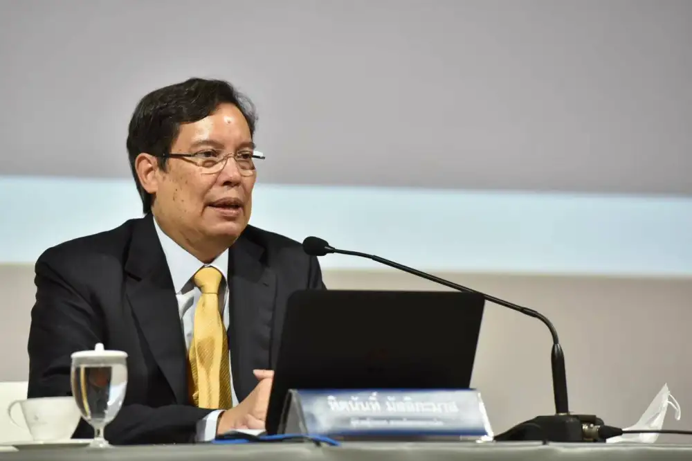 (เพิ่มเติม) กนง.มีมติเอกฉันท์คงดอกเบี้ยนโยบาย 0.50%,คาดการณ์ GDP ปี 64-65 ใกล้เคียงเดิม