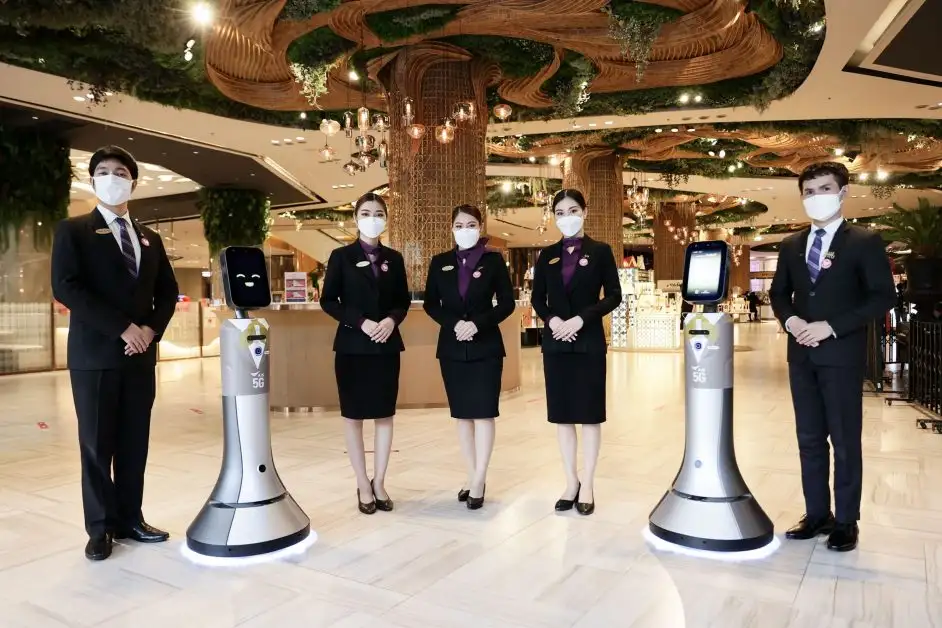 AIS แท็คทีม สยามพารากอน และ TKK ขนทัพหุ่นยนต์ Robot Smart Retail มอบประสบการณ์เหนือขั้น ตอบรับวิถีใหม่ของโลก Retailogy