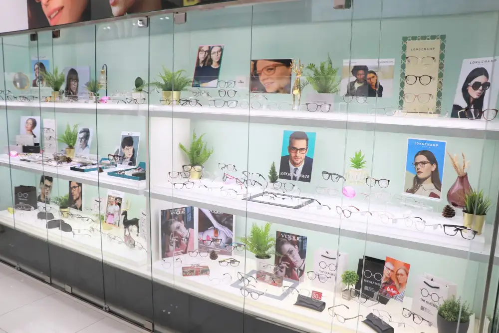 ร้านแว่นตาสุดชิค THE GLASSES รวมแว่นคุณภาพ ราคาสบายกระเป๋า ต้องไปสักครั้ง! @พาราไดซ์ พาร์ค
