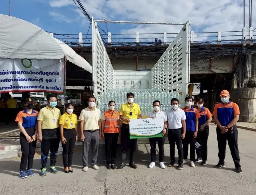 ไทยเบฟมอบน้ำดื่มช่วยเหลือผู้ประสบอุทกภัย จ.สิงห์บุรี