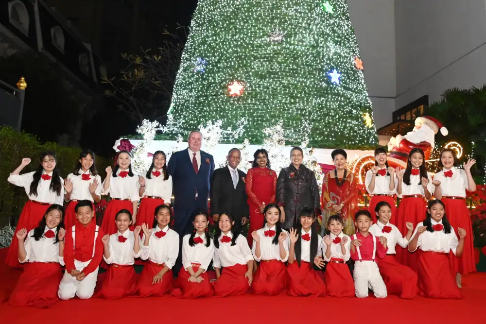 Anantara Siam's Christmas Tree Lighting Ceremony Brightens the Lives of Underprivileged Children