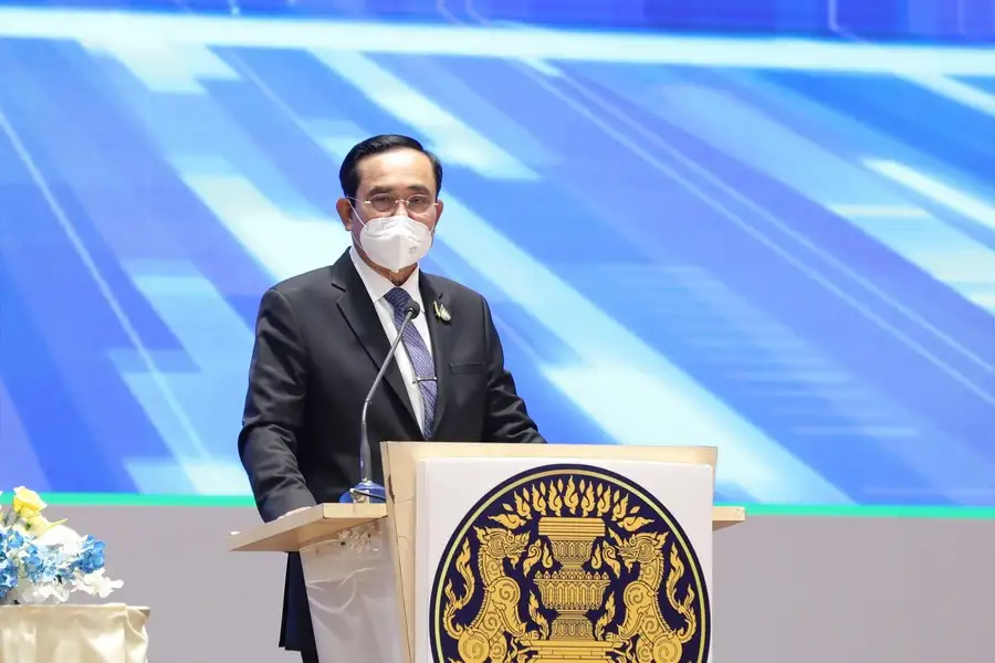 นายกฯ มอบนโยบายแก้ปัญหายาเสพติด บังคับใช้กม.จริงจัง-กวาดล้างนายทุน