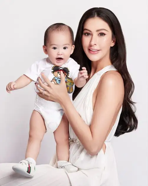MOLFIX supports mothers in enhancing their baby's development and efficiently protecting newborns from