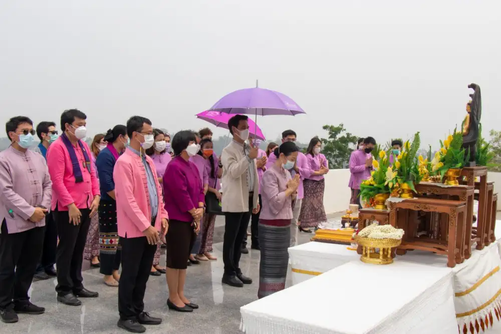 ม.พะเยา จัดพิธีตักน้ำสรงพระธาตุจอมทอง และพิธีอธิฐานจิตรวมน้ำสรงพระธาตุจอมทอง ประจำปี 2565