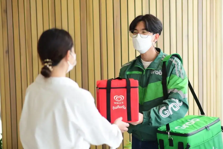 Wall's x Grab ผนึกกำลังส่งตรงความสุขถึงบ้าน มอบไอศกรีมฟรีทุกวันศุกร์ ทั้งคนสั่ง และคนส่งตลอดเดือนเมษายนนี้