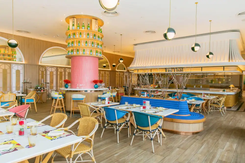 A Fabulous Songkran Festival and Easter Sunday Brunch await at Ventisi, Centara Grand at CentralWorld this coming week!