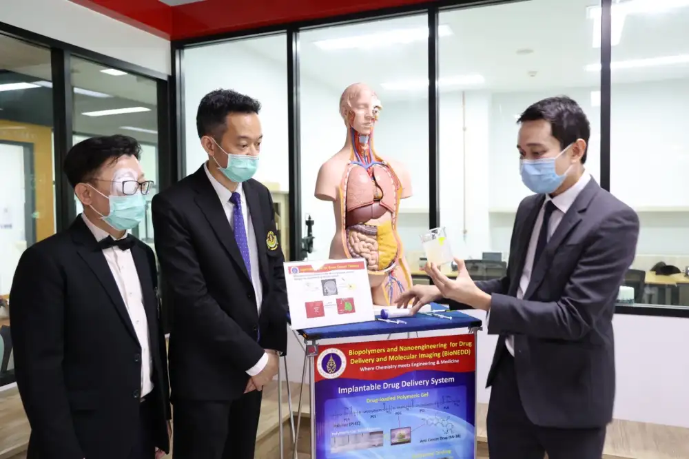 วิศวะมหิดล - แพทยศาสตร์ฯ รามา เผยความสำเร็จเฟสที่ 1 พิชิตมะเร็งวิธีใหม่ 'ระบบส่งยาฉีดรักษามะเร็งสมองจากเจลชีวพอลิเมอร์' เพื่อคนไทยและมนุษยชาติ