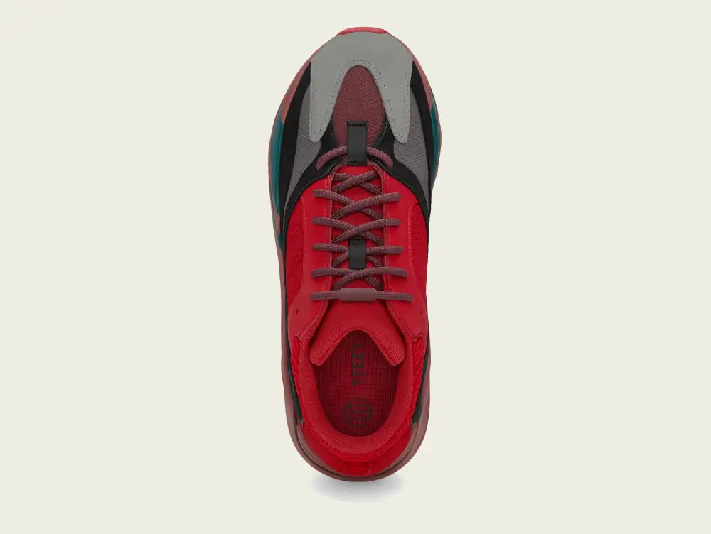 อาดิดาสเตรียมปล่อย YEEZY BOOST 700 HI-RES RED