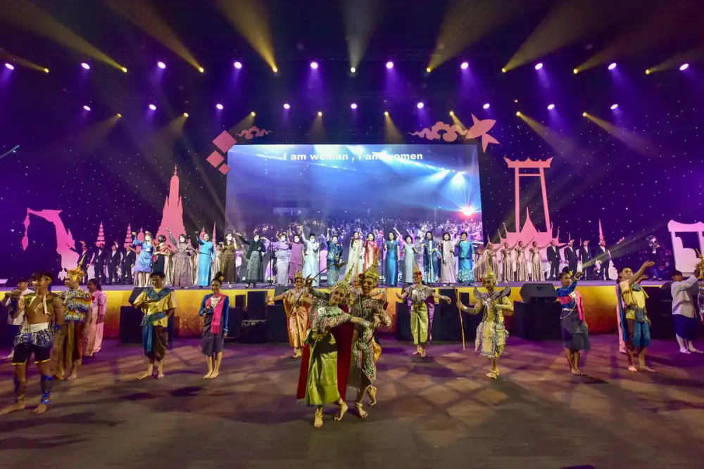 Siam Piwat welcomes world's women leaders from over 51 countries, and reinforcing ICONSIAM and Siam Paragon as 'World Destinations' for tourism