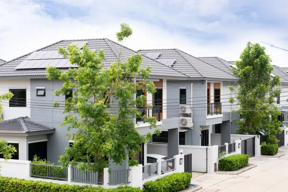 SENA joins forces with Huawei to build green community for long-term sustainability; providing special promotion 'Free x3' campaign with 21 housing projects