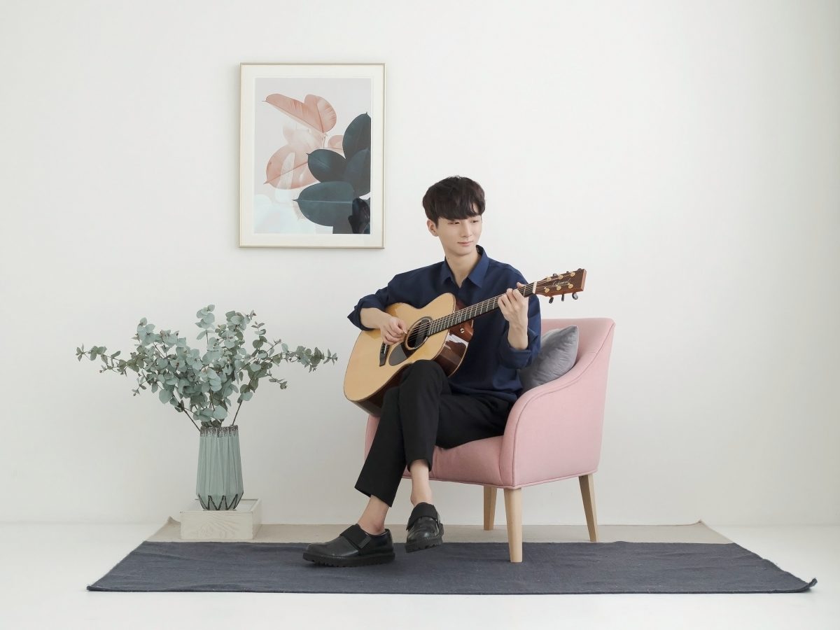 The Legend Korean Guitar has now grown up! of Asian | RYT9