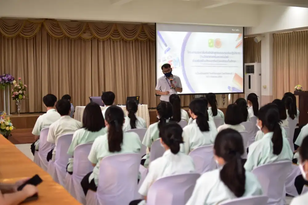 คณะอุตสาหกรรมเกษตร วิทยาเขต มจพ. ปราจีนบุรี จัดอบรมเชิงปฏิบัติการด้านวิทยาศาสตร์และเทคโนโลยีเพื่อเสริมสร้างทักษะ ด้วย STEM Education