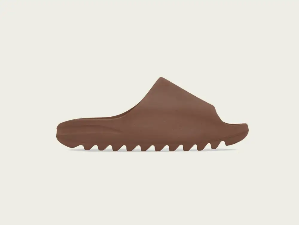 YEEZY SLIDE FLAX เตรียมวางจำหน่ายแล้ว