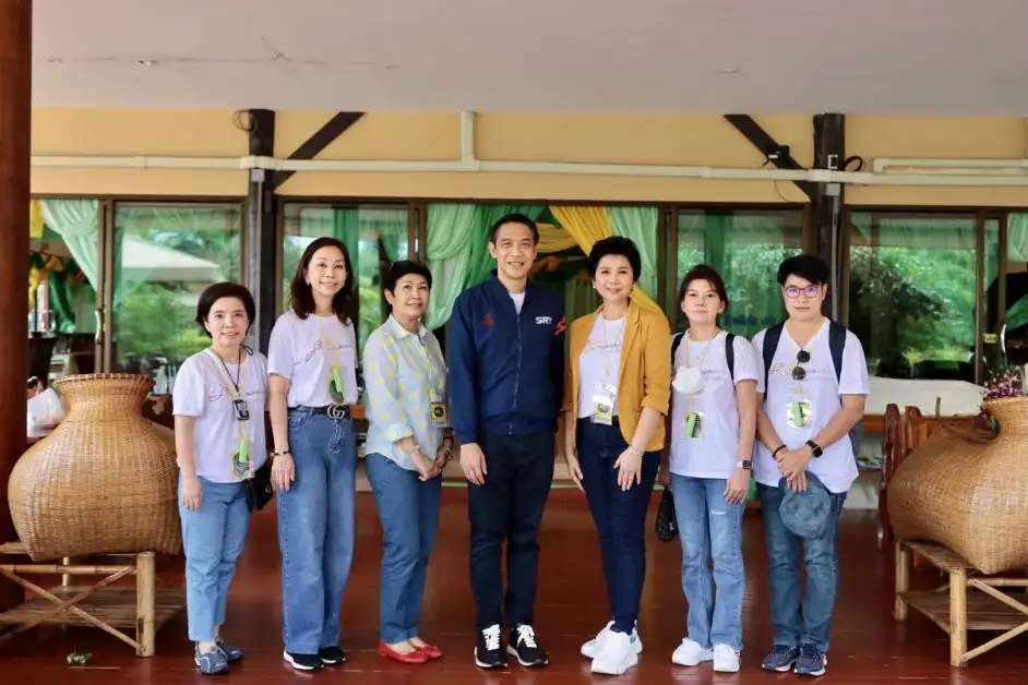 สมาคมศิษย์เซนต์ฟรังซีสซาเวียร์ ในพระราชินูปถัมภ์ จัดทริป โบกี้แห่งความสุขพาคุณครูไปด้วยกัน