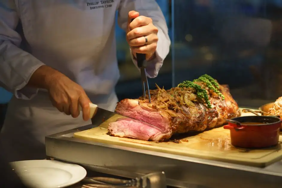 THE MOST BELOVED SUNDAY BRUNCH IS BACK AT SHANGRI-LA BANGKOK'S NEXT2 CAFE