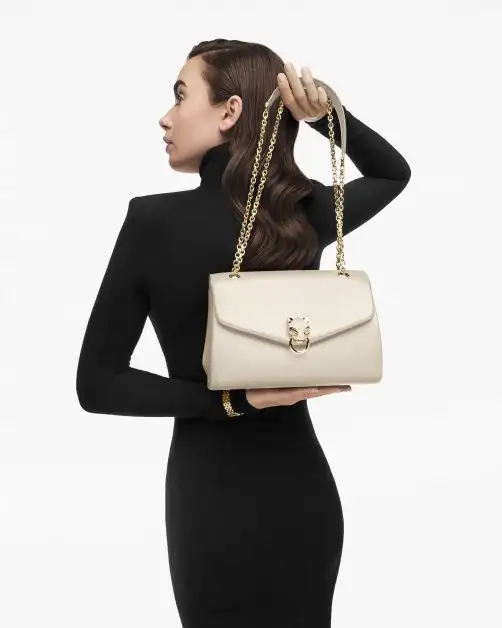 Panthere de Cartier กระเป๋าคอลเลคชั่นใหม่ล่าสุดจากคาร์เทียร์ ผสานความสง่างามของเสือแพนเตอร์สัญลักษณ์แห่งสไตล์อันทรงพลัง