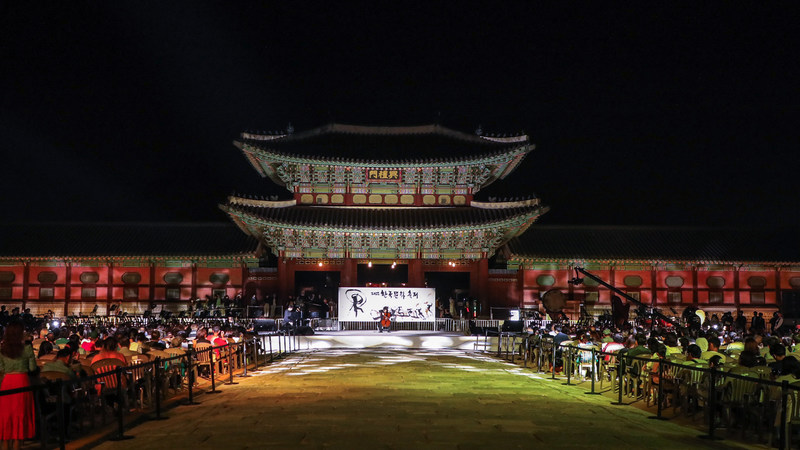 仮面を脱いで韓国文化の世界を発見する旅へ |  RYT9