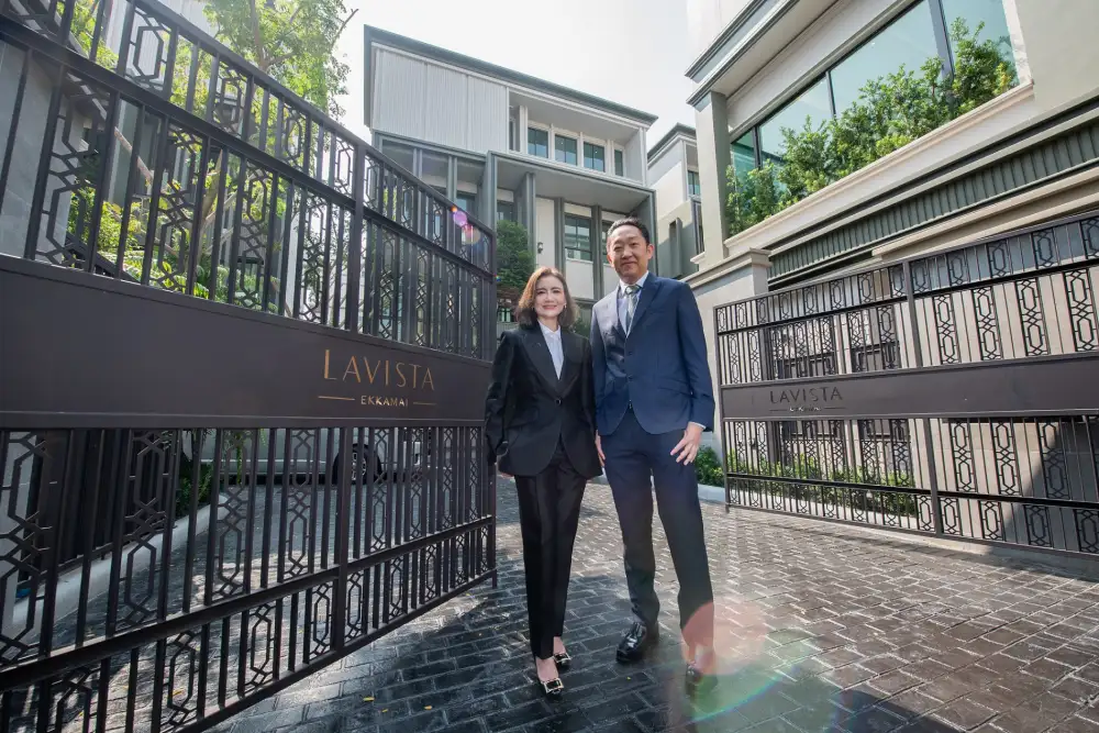 Prominent Real Estate Duo 