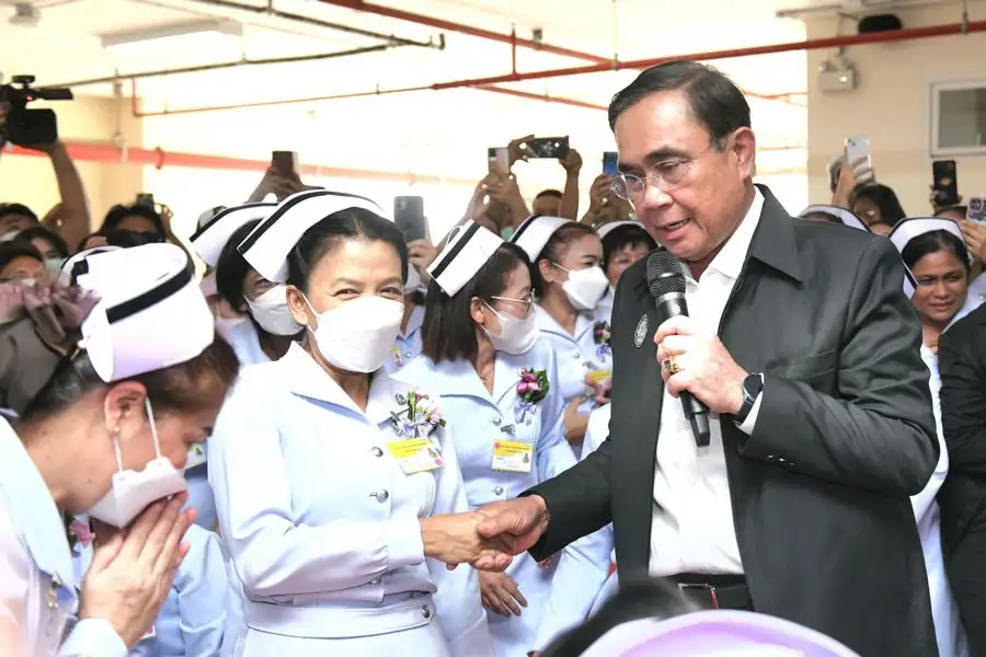 นายกฯ ลงพื้นที่ อ.จุฬาภรณ์-รพ.มหาราช อ้อนชาวเมืองคอน