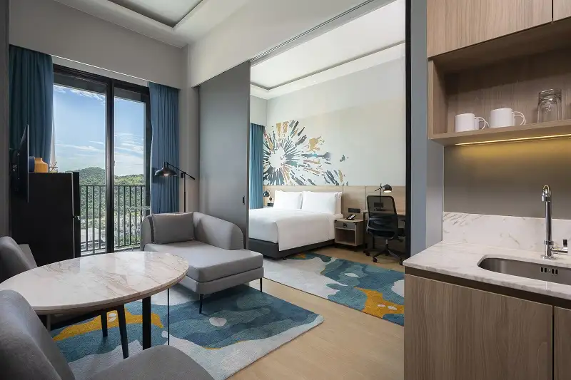 Holiday Inn & Suites Siracha Laemchabang announces special staycation rates aligned with 'Rao Teaw Duay Kan' (We Travel Together) campaign