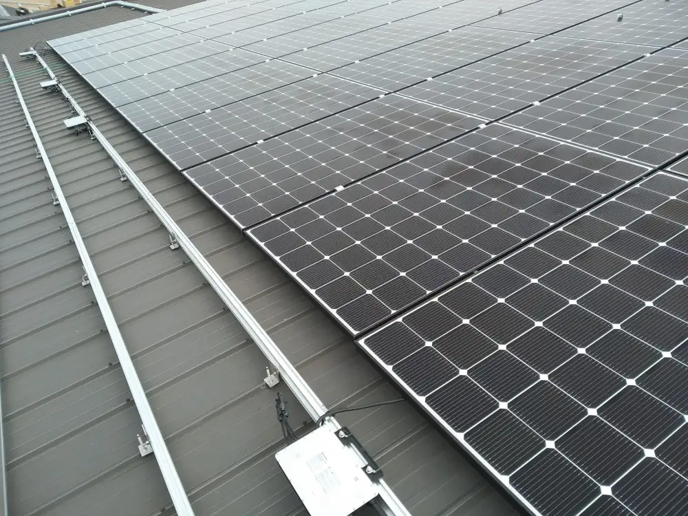 Hoymiles helps customers maximize energy yield with new 4-in-1 three-phase microinverters