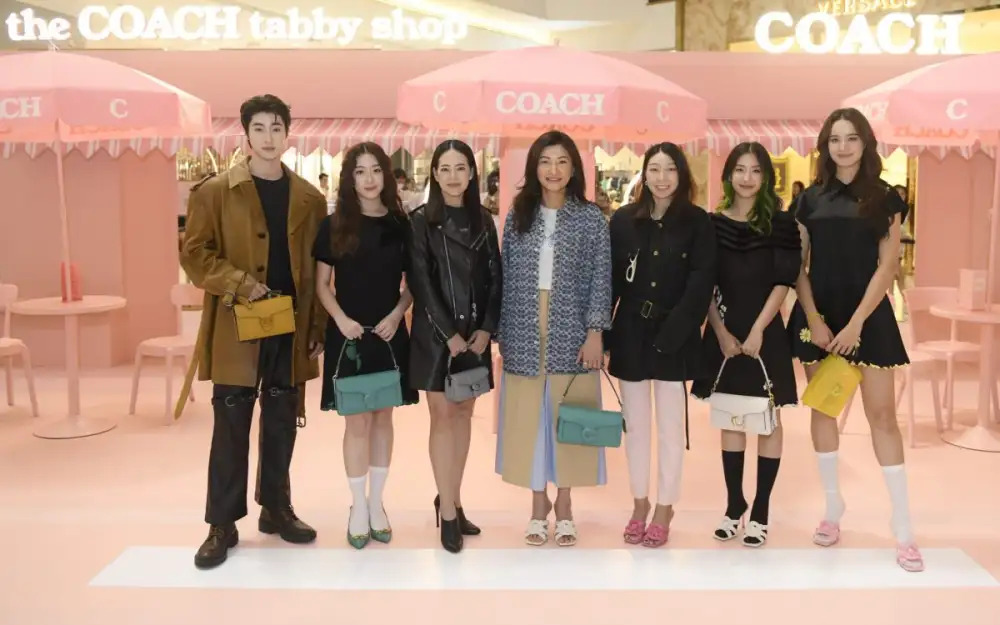 COACH เปิดตัว