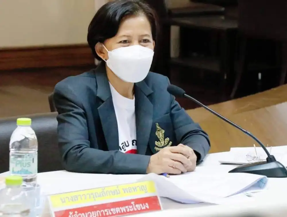 เขตพระโขนงจัดสายตรวจเทศกิจกวดขันจับปรับขับขี่รถจักรยานยนต์บนทางเท้าถนนสุขุมวิท