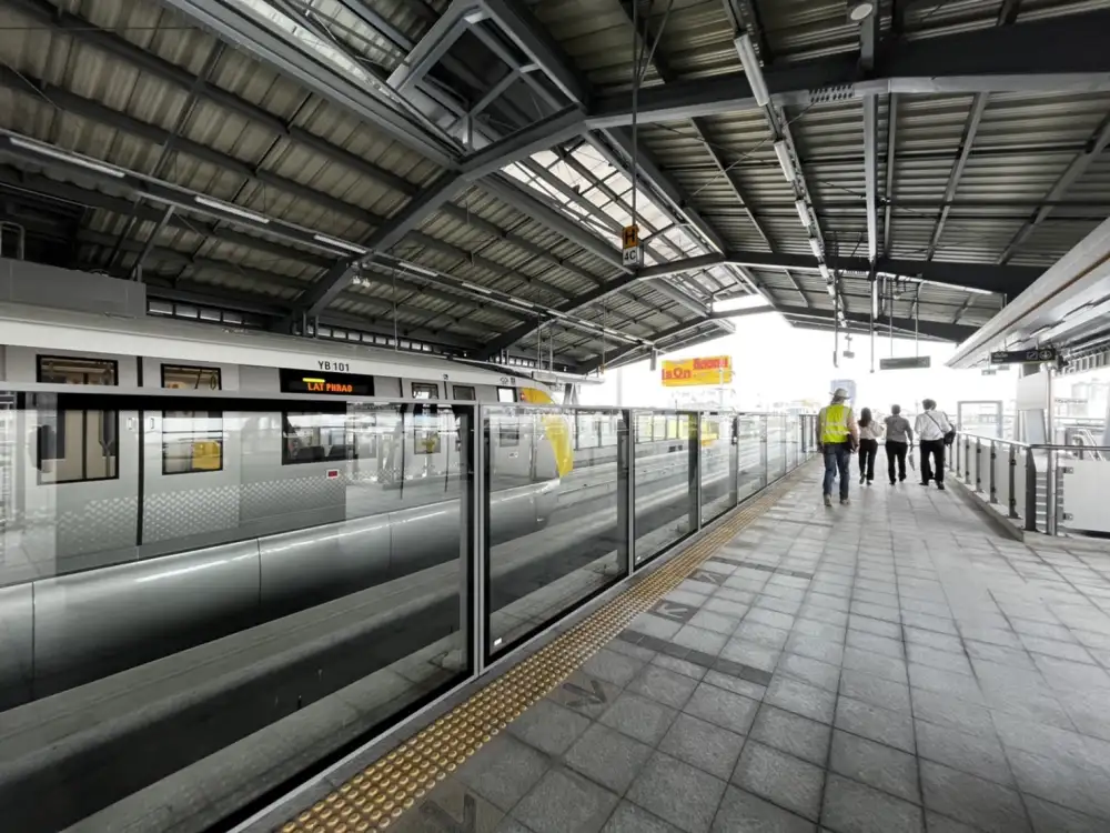 รถไฟฟ้าสายสีเหลืองเริ่มเปิดทดสอบเดินรถพรุ่งนี้ 13 สถานี ก่อนขยายครบตลอดสาย