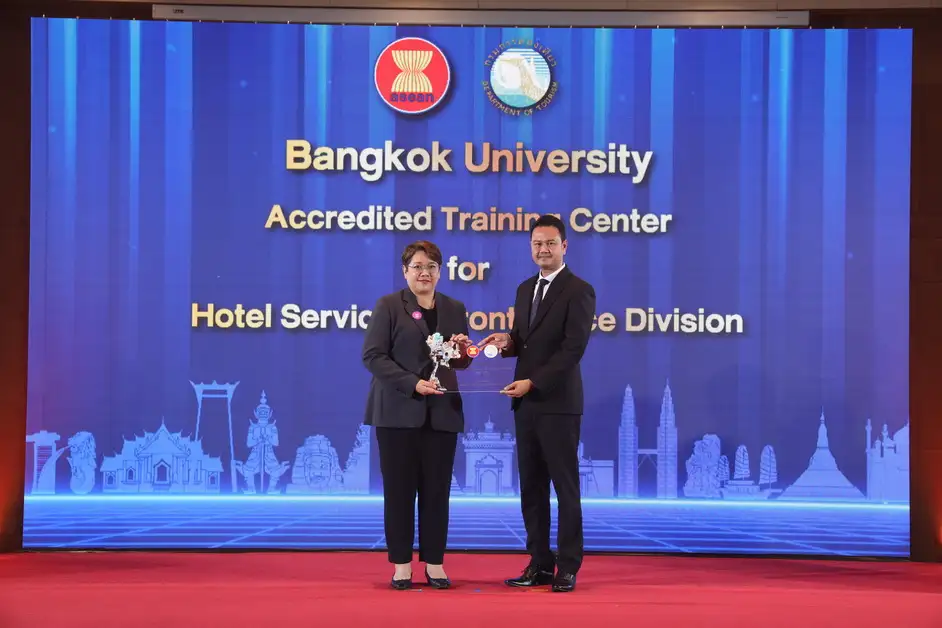 คณะมนุษย์ฯ ม.กรุงเทพ ได้รับการรับรองเป็นหน่วยอบรมบุคลากรด้านการท่องเที่ยวอาเซียน (MRA on TP)