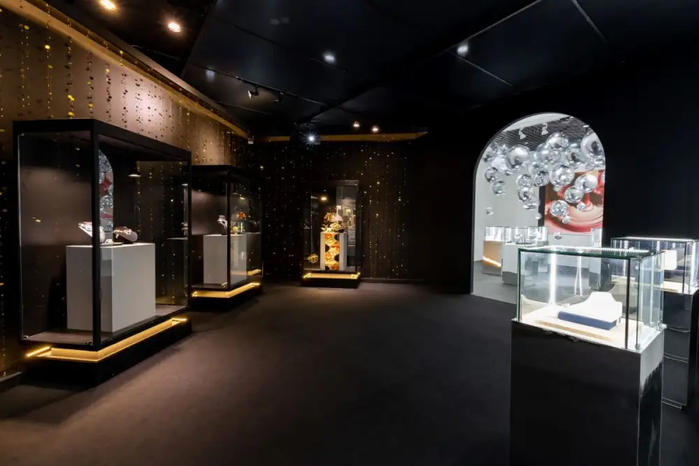 DIT and GIT Showcase Iconic Jewelry in