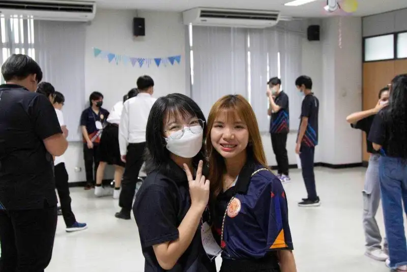 สัมภาษณ์ น.ศ ต่างชาติ ลุคสดใส ร่าเริง Ms. Win La Pyae ปี 2 หลักสูตรวิทยาศาสตรบัณฑิต (B.S.) ป.ตรี