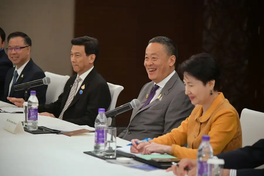 นายกฯ หารือผู้บริหาร Geely เพิ่มโอกาสลงทุนผลิตรถ EV ครบวงจรในไทย