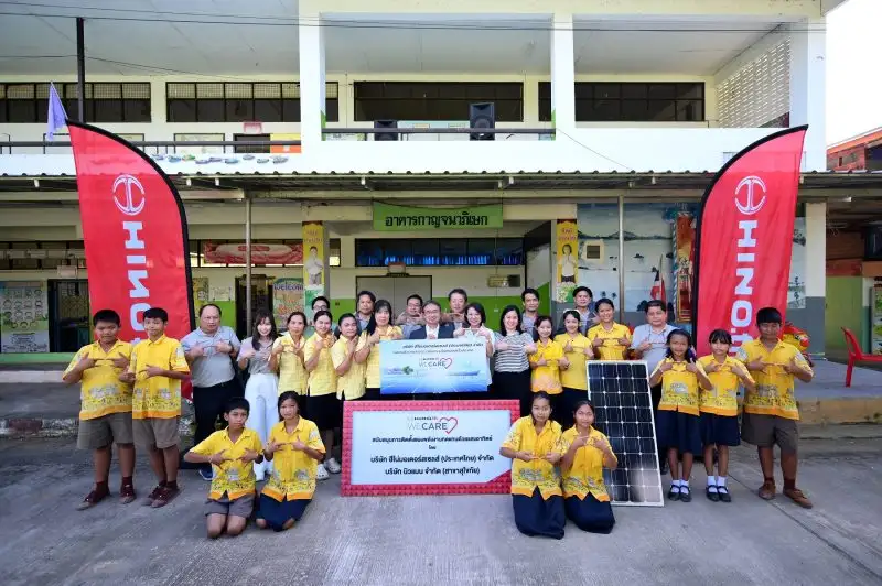 Hino donates solar panel to Ban Lan Ueang School, Sukhothai as part of Hino Solar Powering a Sustainable Tomorrow campaign