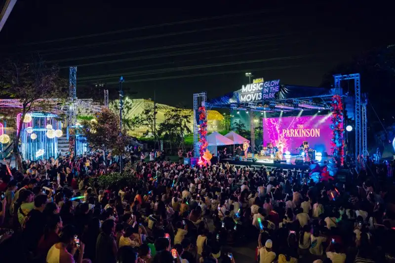 ส้ม มารี, เอิ๊ต ภัทรวี, MIRRR และ THE PARKINSON ตอกย้ำความเอนจอย! ในมินิคอนเสิร์ต MEGA MUSIC AND MOVIE GLOW IN THE PARK ครั้งที่ 3