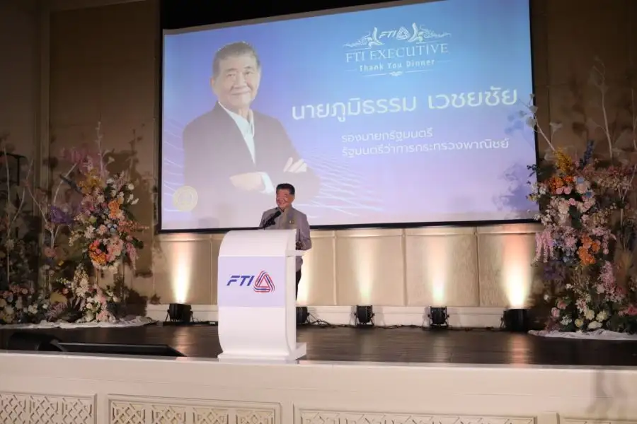 รัฐ-เอกชน ประสานความร่วมมือขับเคลื่อนอุตสาหกรรมไทยฝ่าสมรภูมิการค้าปี 67