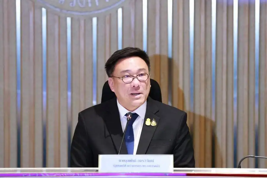 คลัง เตรียมหารือแบงก์รัฐ ช่วยลดดอกเบี้ยเงินกู้ข้าราชการ