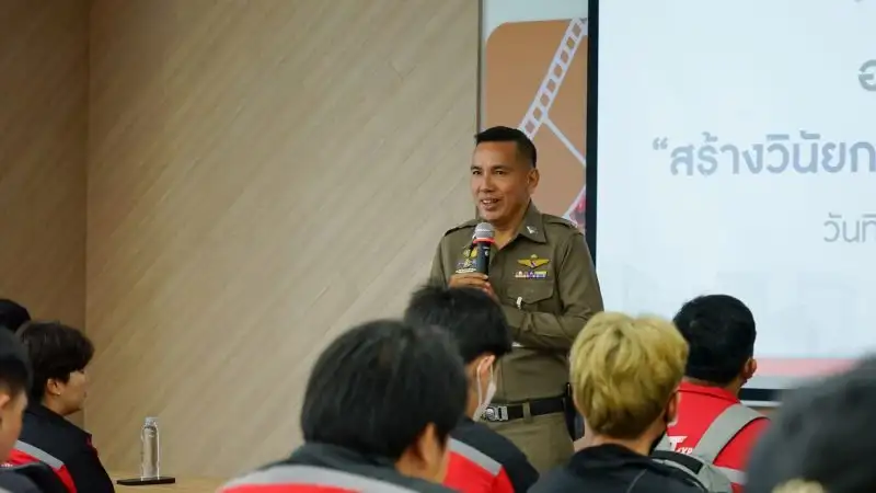 เจแอนด์ที เอ็กซ์เพรส ร่วมกับ กองบังคับการตำรวจจราจร จัดอบรม