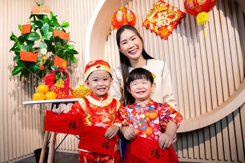 ธนาคารกรุงเทพ ฉลองเทศกาลตรุษจีน ปีมังกรทอง 2567 จัดทำซองอั่งเปา พิมพ์อักษรมงคล 