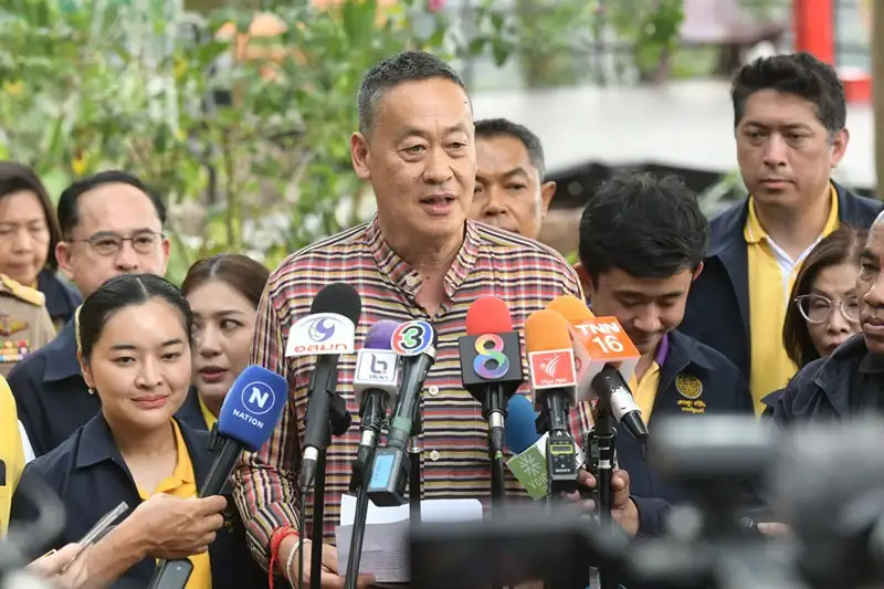 นายกฯยันไม่มีปรับครม. รอฟังพรุ่งนี้ให้